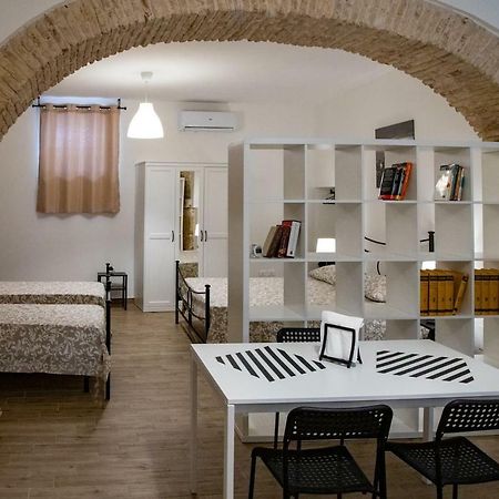 Апартаменты Casa Concerie Quattro Сульмона Экстерьер фото